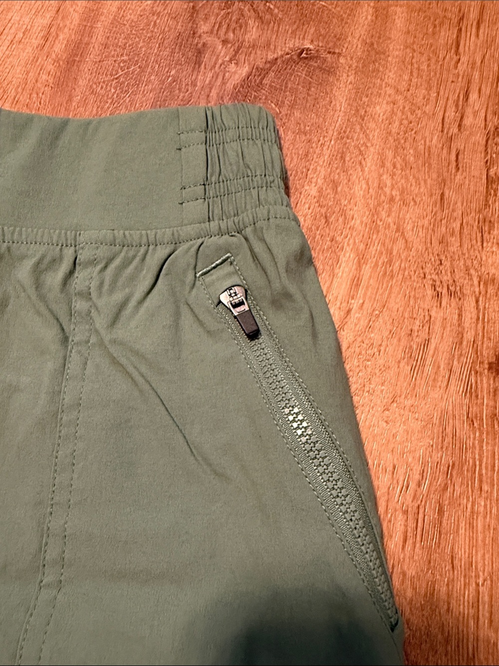 Merrell Shorts - Picture 3 of 5